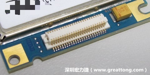 PCBA大講堂：板對板連接器下面裸銅設(shè)計(jì)，造成模組功能不良