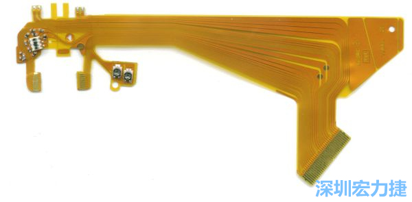 針對消費性電子產(chǎn)品的外型設(shè)計，F(xiàn)PC可以做任意形狀的適應(yīng)性線路設(shè)計。